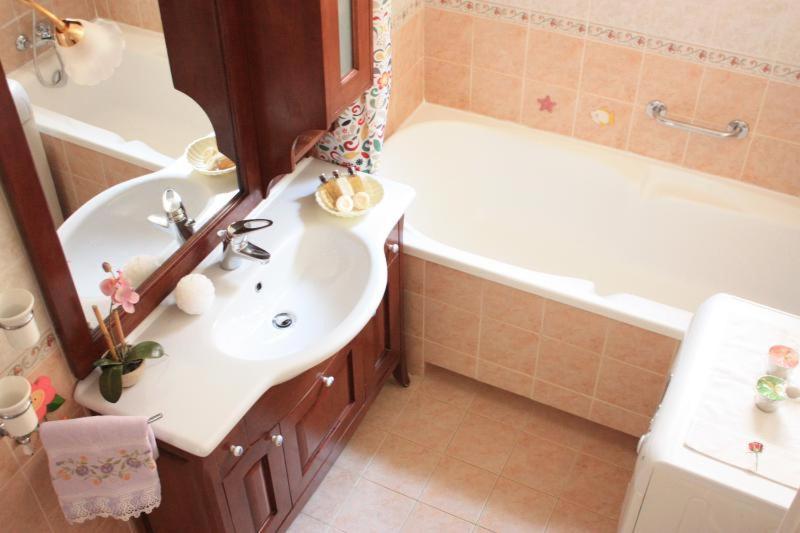Apartment At Colosseo With Terrace Overlooking The Garden By Lyon Ρώμη Εξωτερικό φωτογραφία