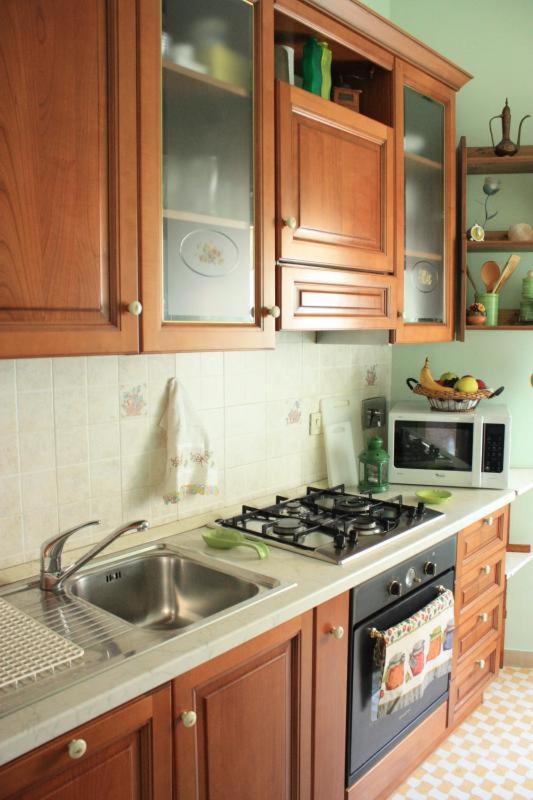 Apartment At Colosseo With Terrace Overlooking The Garden By Lyon Ρώμη Εξωτερικό φωτογραφία